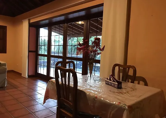 Rustic House La Montana וילה
